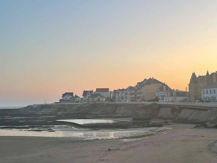 Studio En Residence La Baie De L Adon Saint Gilles Croix de vie Bagian luar foto